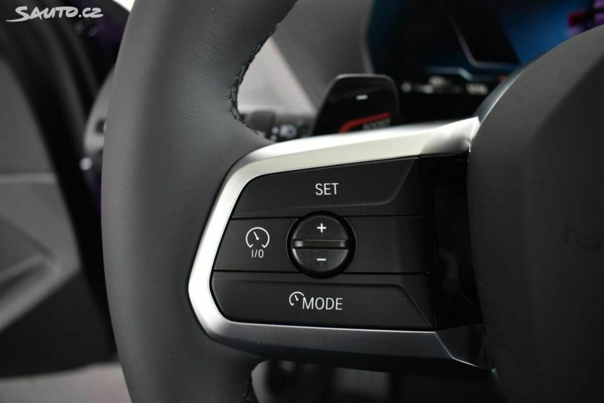 Fotografie vozu - klik pro zvětšení