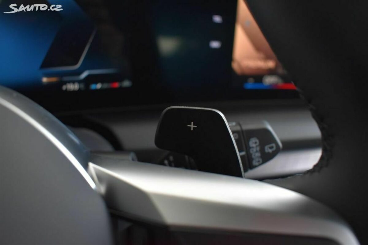 Fotografie vozu - klik pro zvětšení