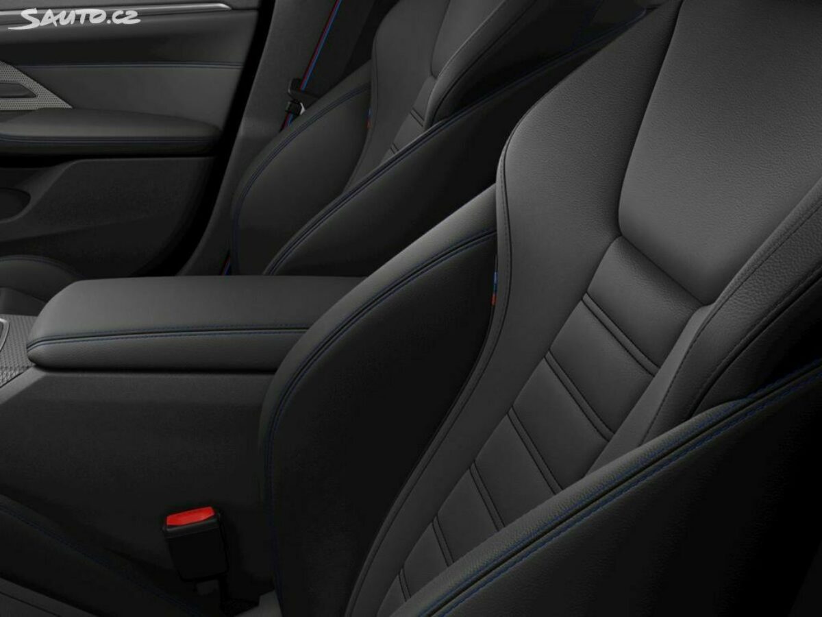 Fotografie vozu - klik pro zvětšení