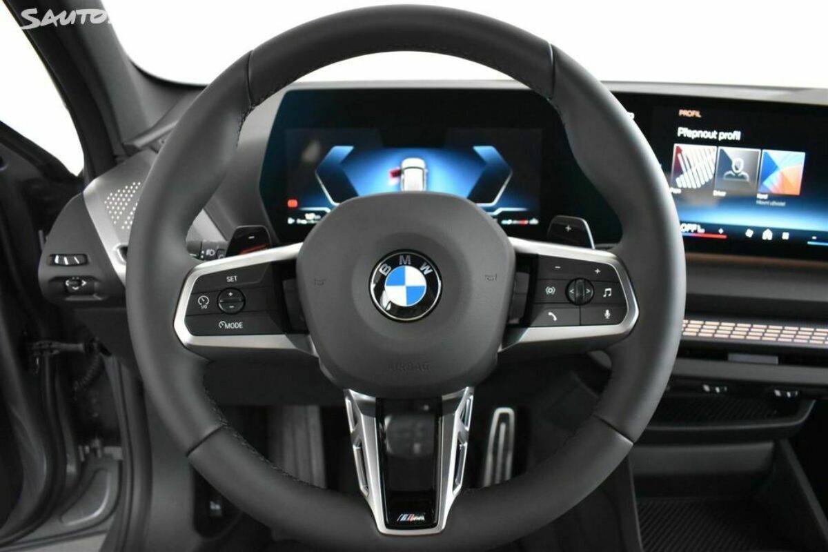 Fotografie vozu - klik pro zvětšení