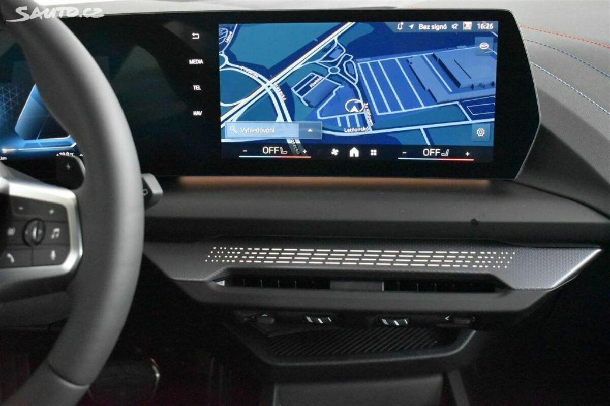 Fotografie vozu - klik pro zvětšení