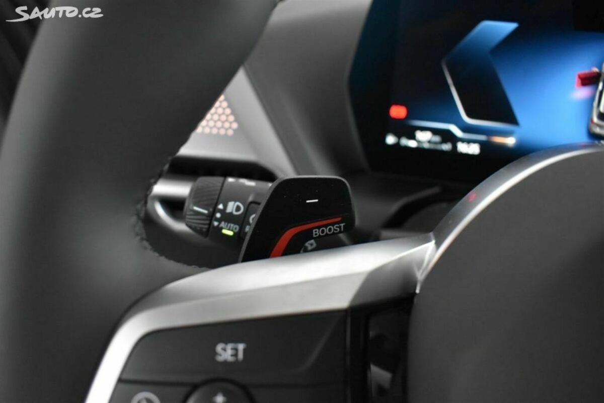 Fotografie vozu - klik pro zvětšení