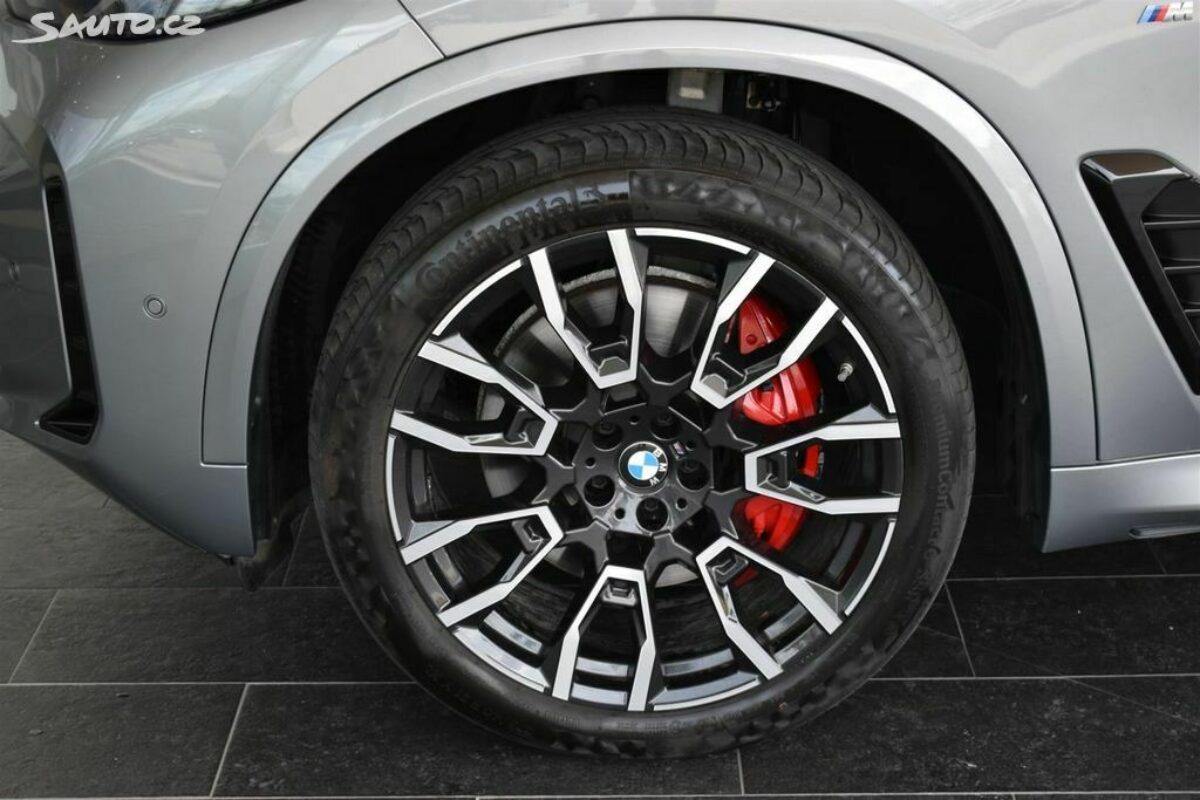 Fotografie vozu - klik pro zvětšení