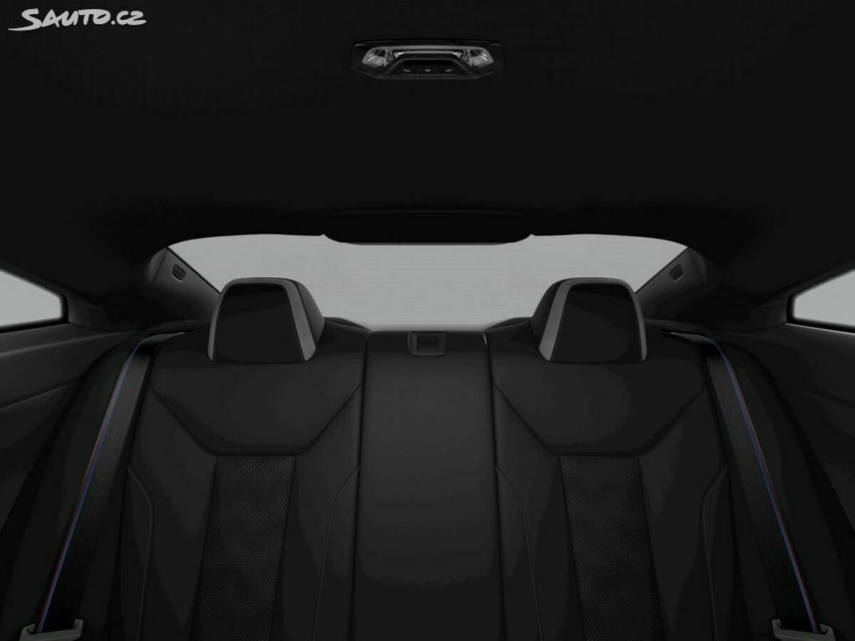 Fotografie vozu - klik pro zvětšení