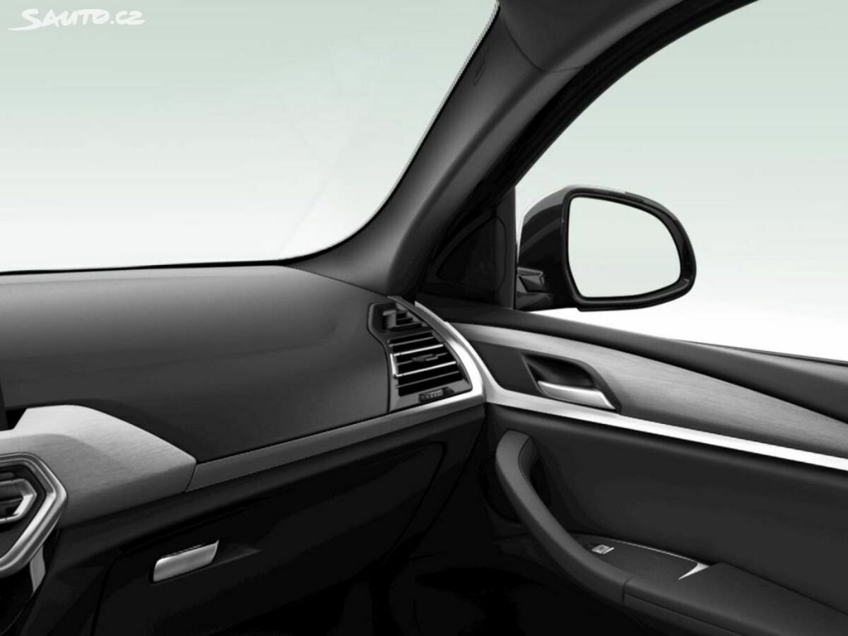 Fotografie vozu - klik pro zvětšení