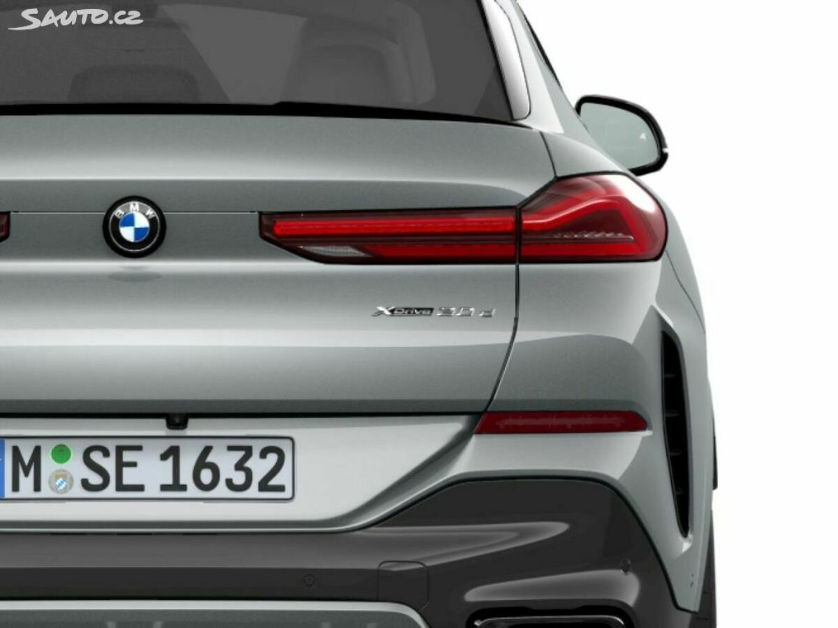 Fotografie vozu - klik pro zvětšení