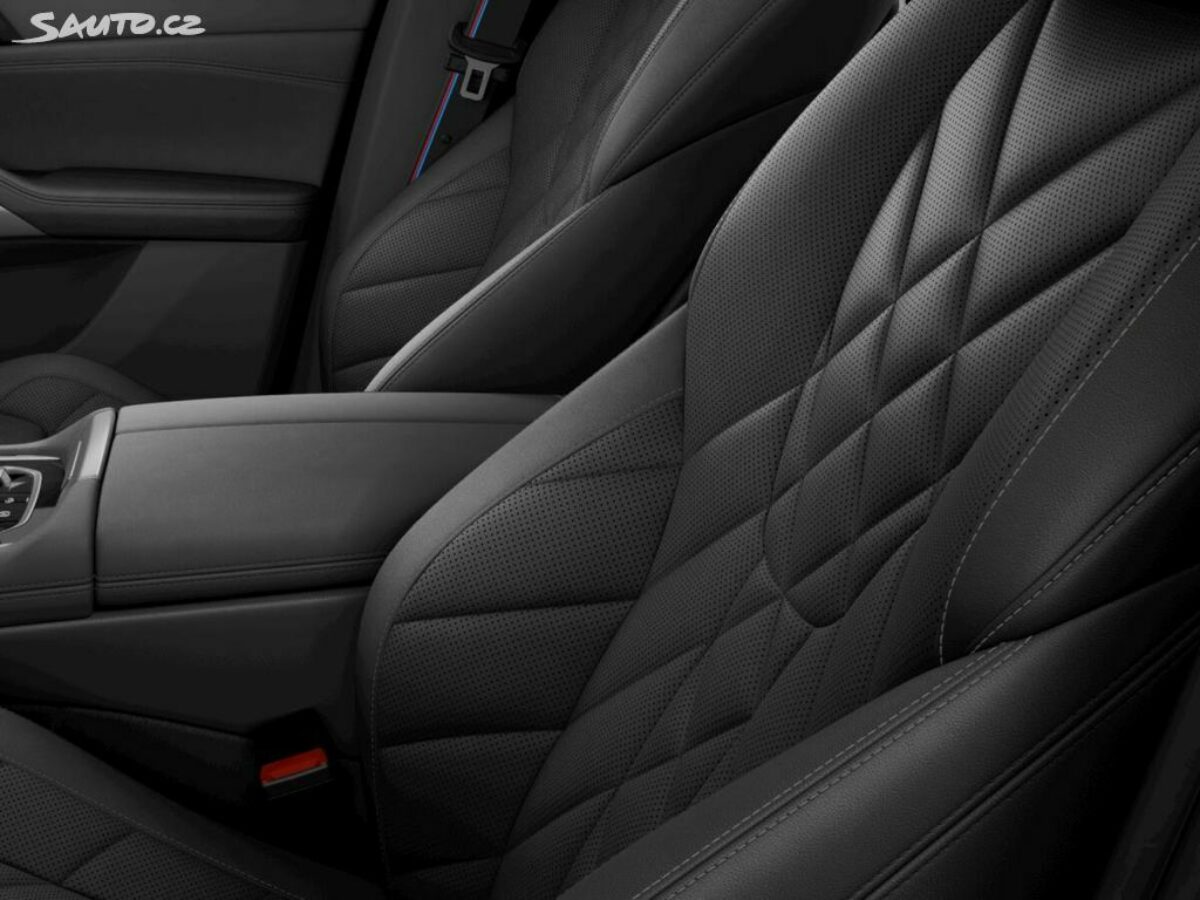 Fotografie vozu - klik pro zvětšení