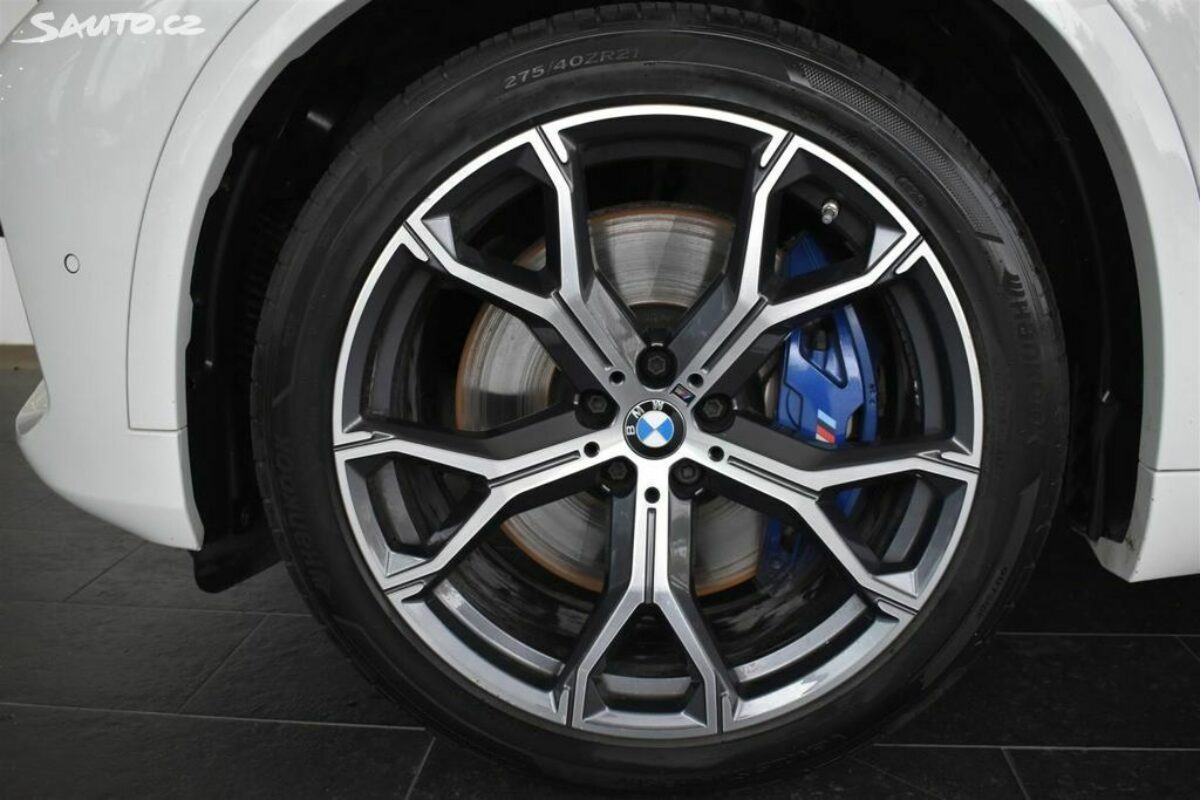 Fotografie vozu - klik pro zvětšení