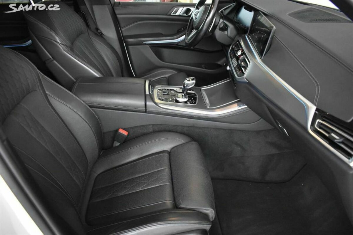 Fotografie vozu - klik pro zvětšení