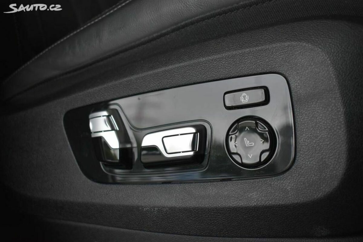 Fotografie vozu - klik pro zvětšení