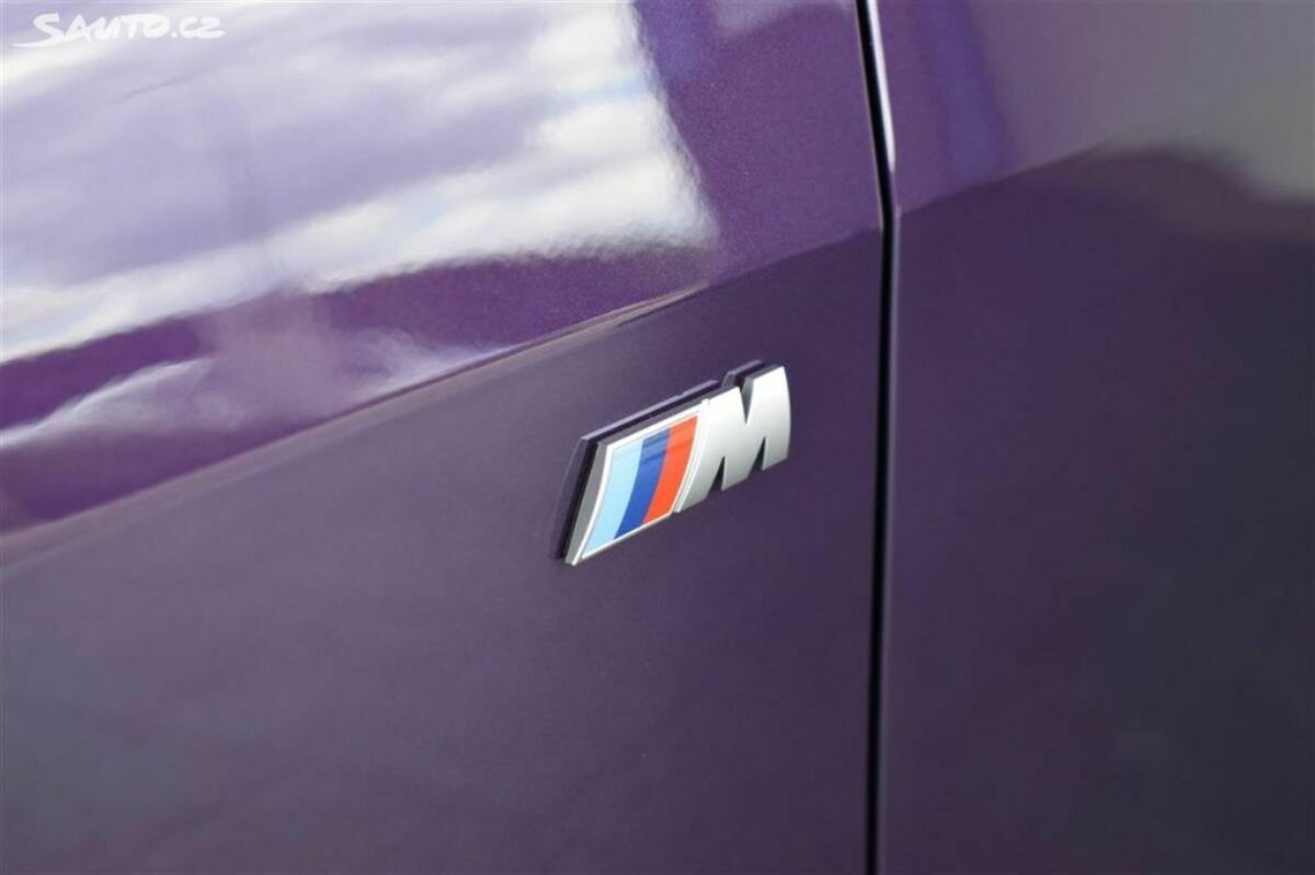 Fotografie vozu - klik pro zvětšení