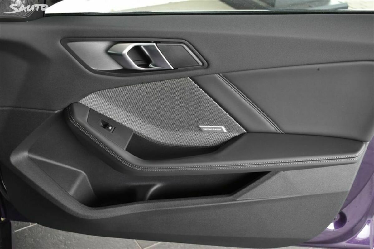 Fotografie vozu - klik pro zvětšení