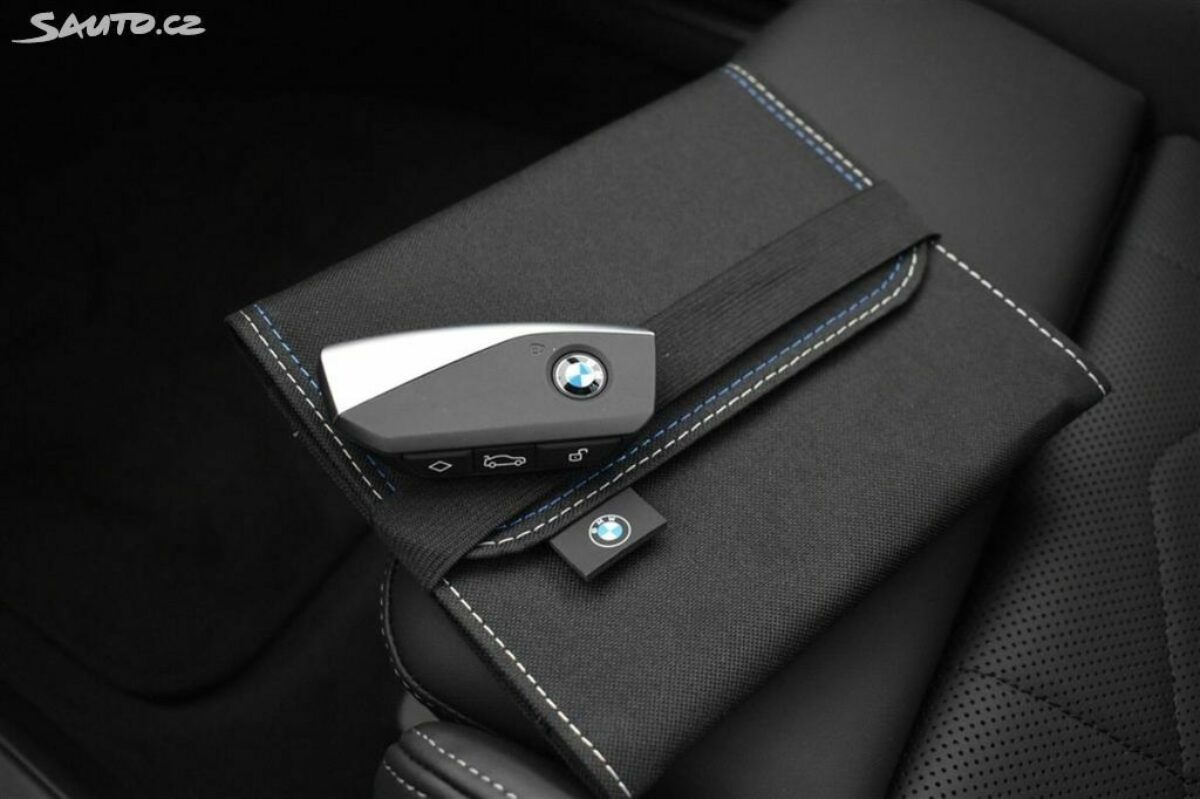 Fotografie vozu - klik pro zvětšení