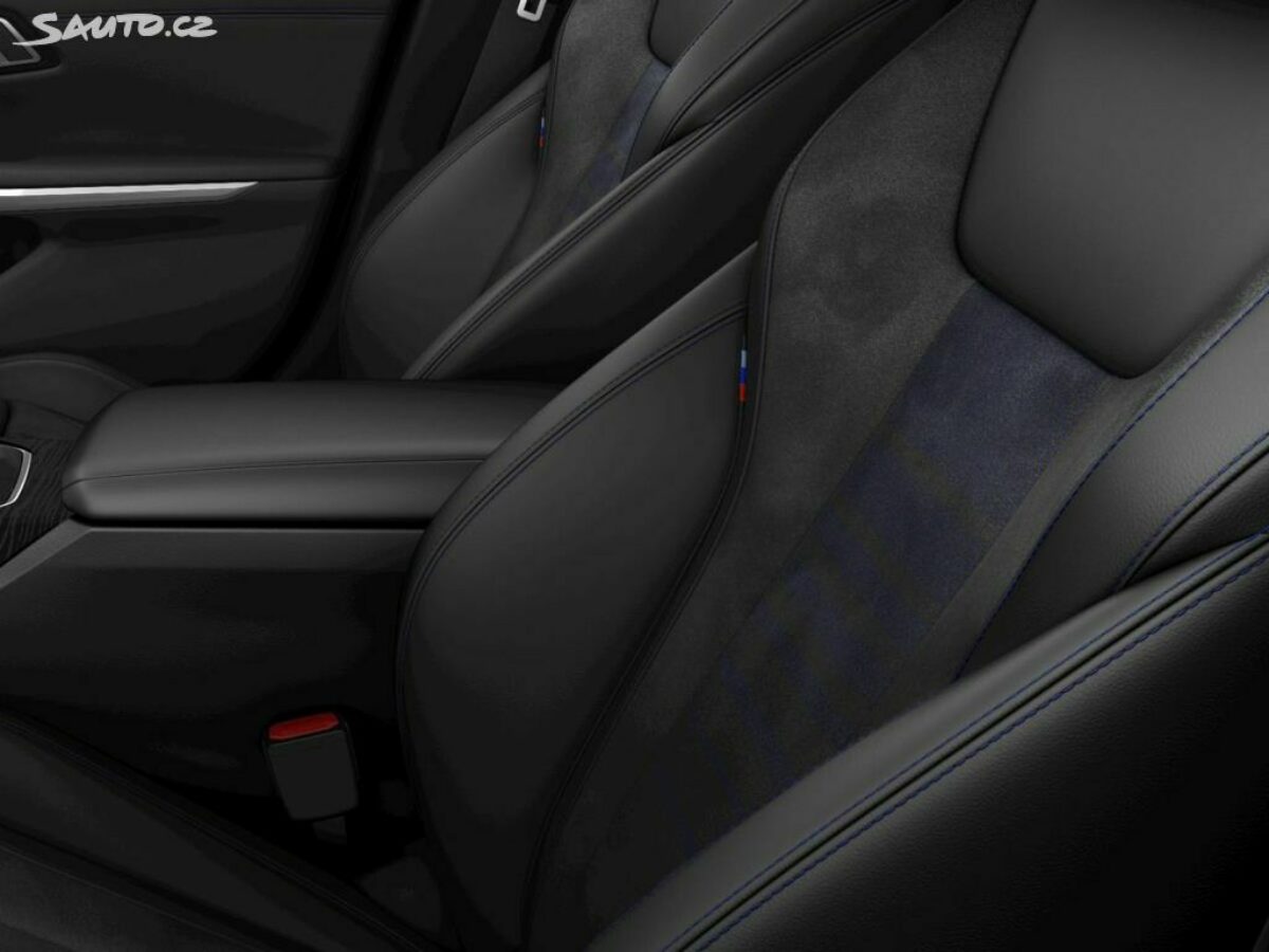 Fotografie vozu - klik pro zvětšení