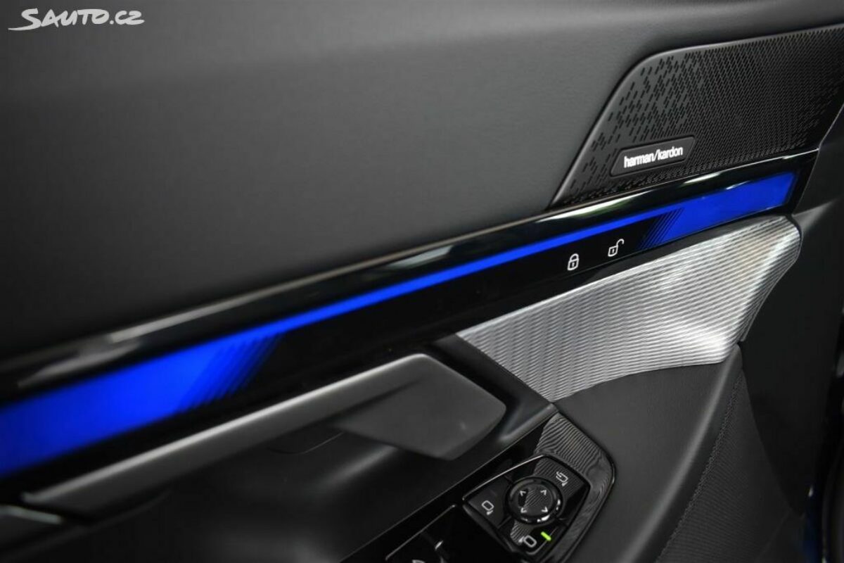 Fotografie vozu - klik pro zvětšení