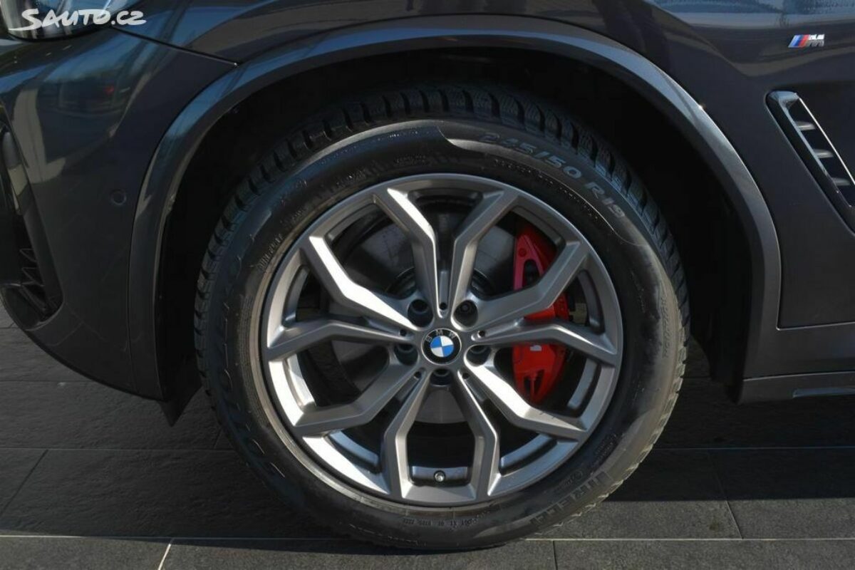 Fotografie vozu - klik pro zvětšení