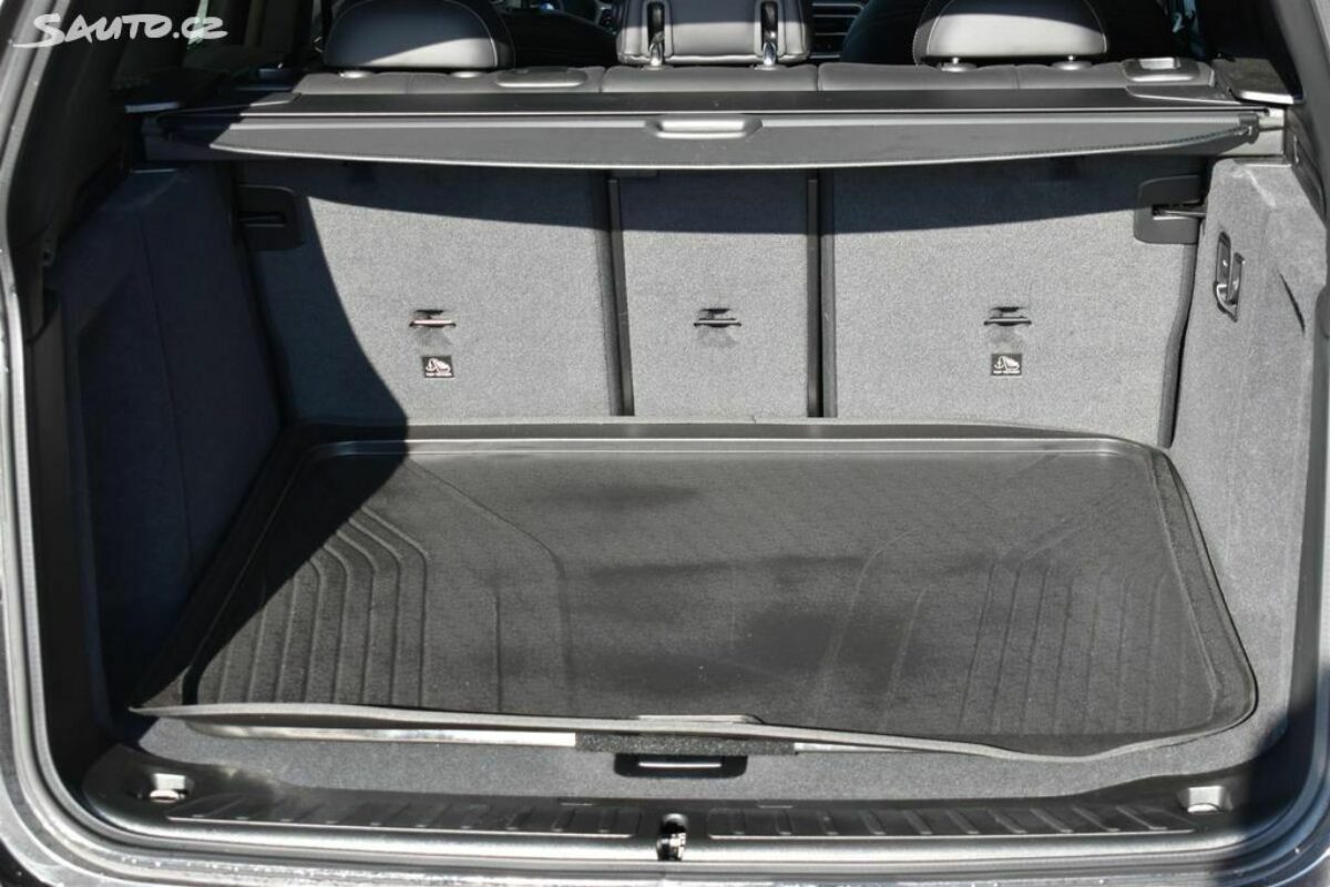 Fotografie vozu - klik pro zvětšení