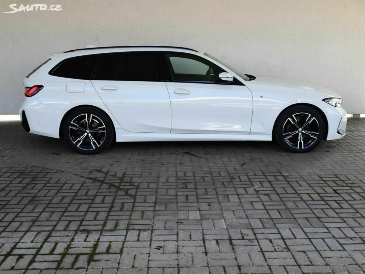 Fotografie vozu - klik pro zvětšení