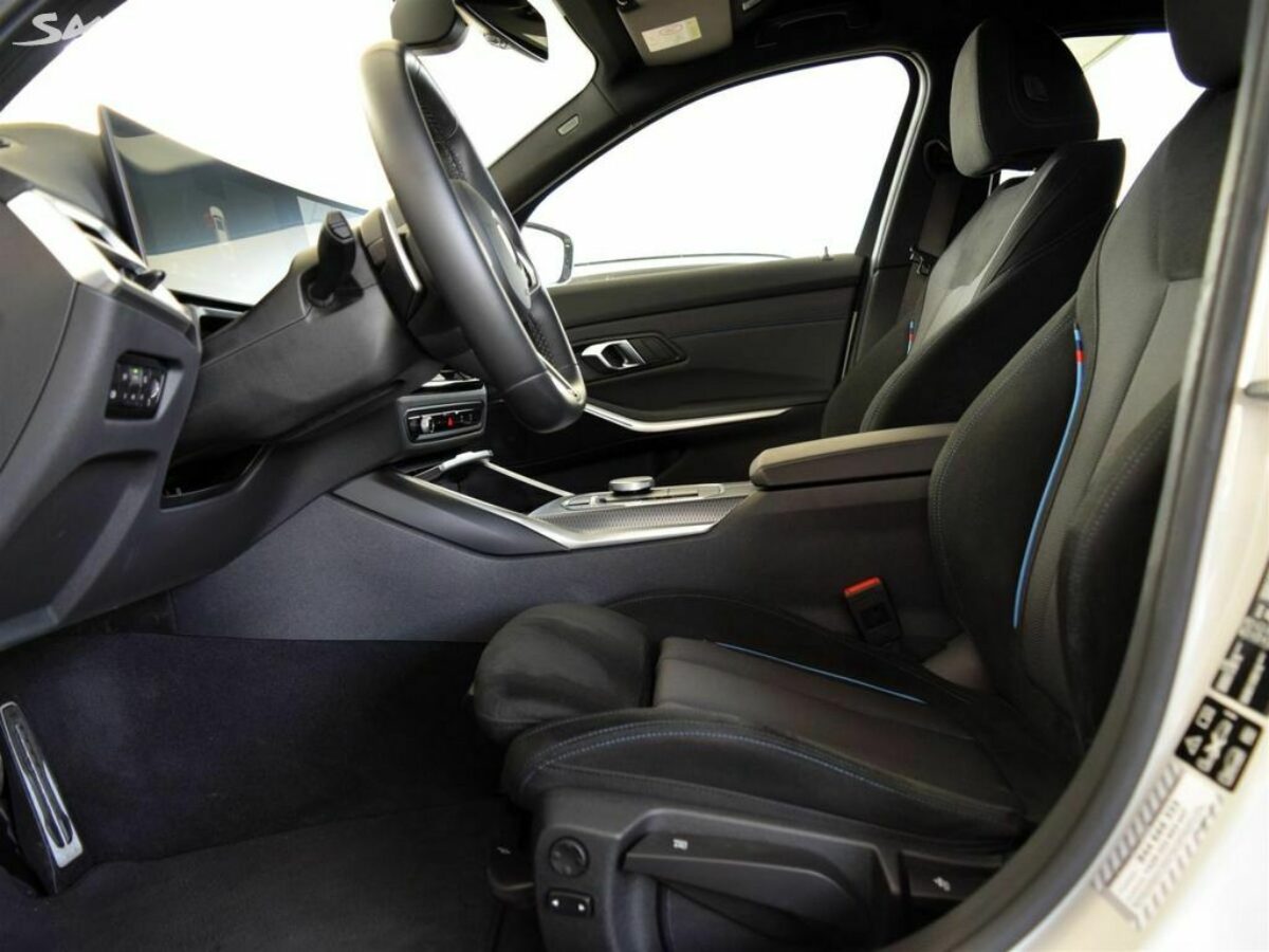 Fotografie vozu - klik pro zvětšení