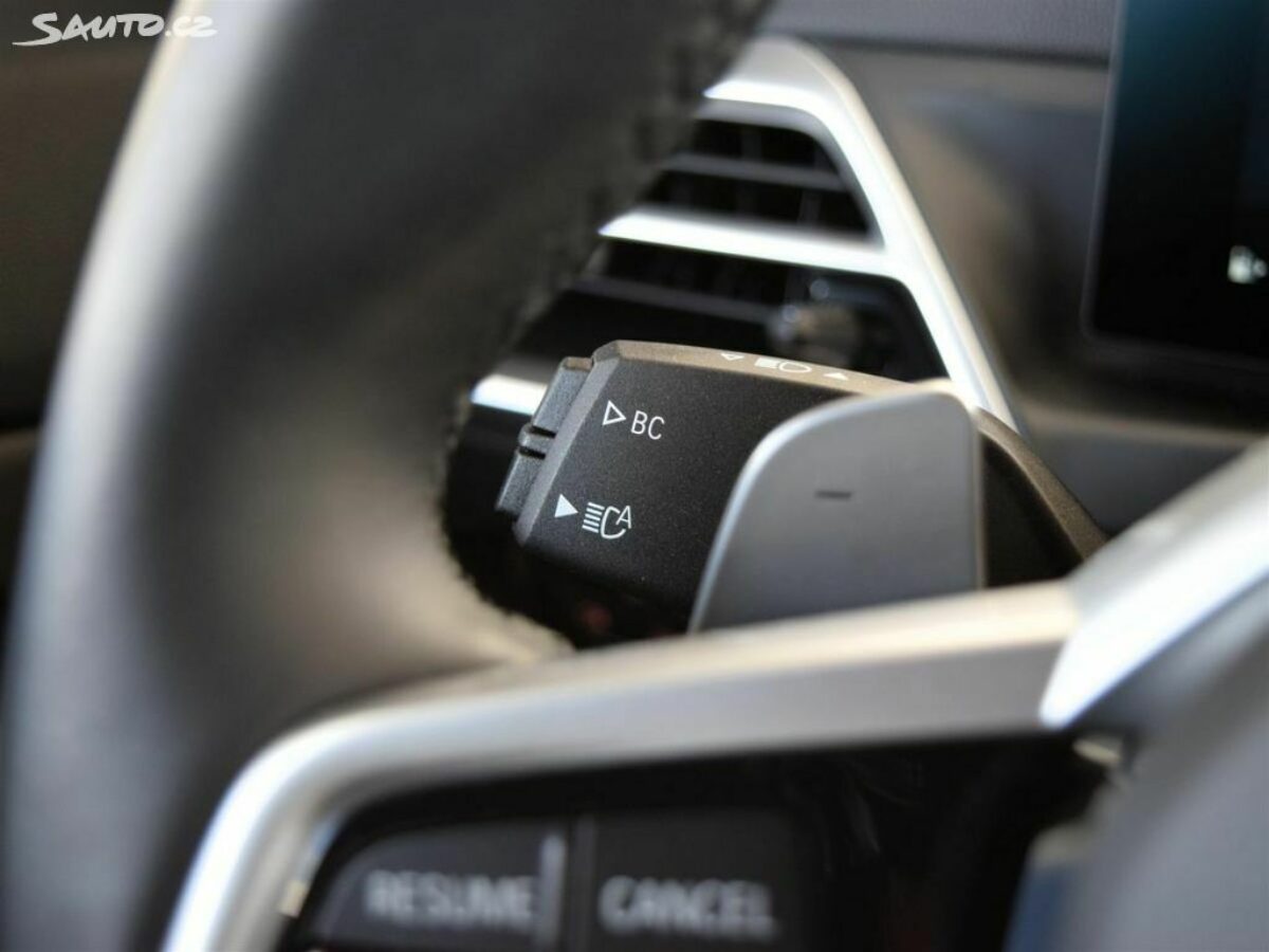 Fotografie vozu - klik pro zvětšení