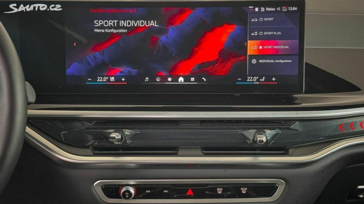 Fotografie vozu - klik pro zvětšení