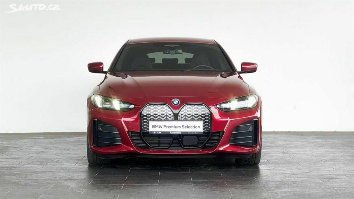 Fotografie vozu - klik pro zvětšení