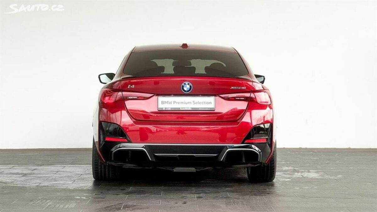 Fotografie vozu - klik pro zvětšení