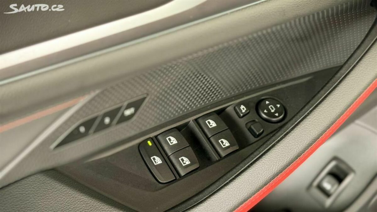 Fotografie vozu - klik pro zvětšení