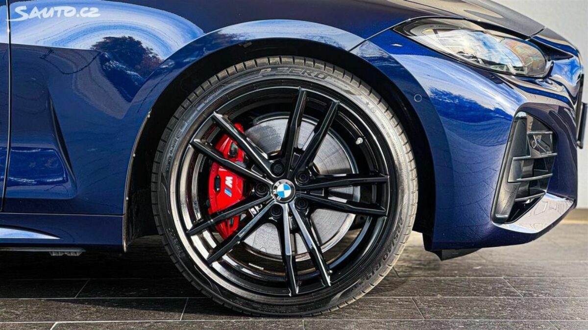 Fotografie vozu - klik pro zvětšení