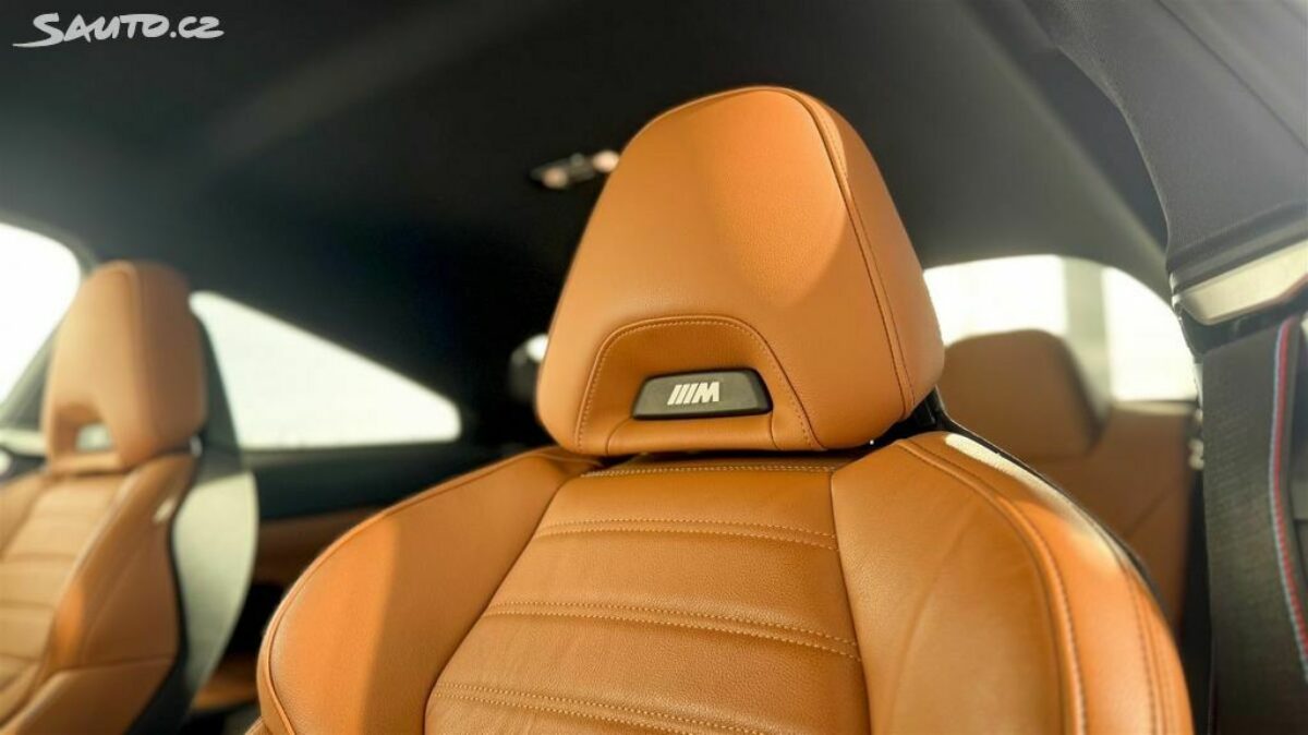 Fotografie vozu - klik pro zvětšení