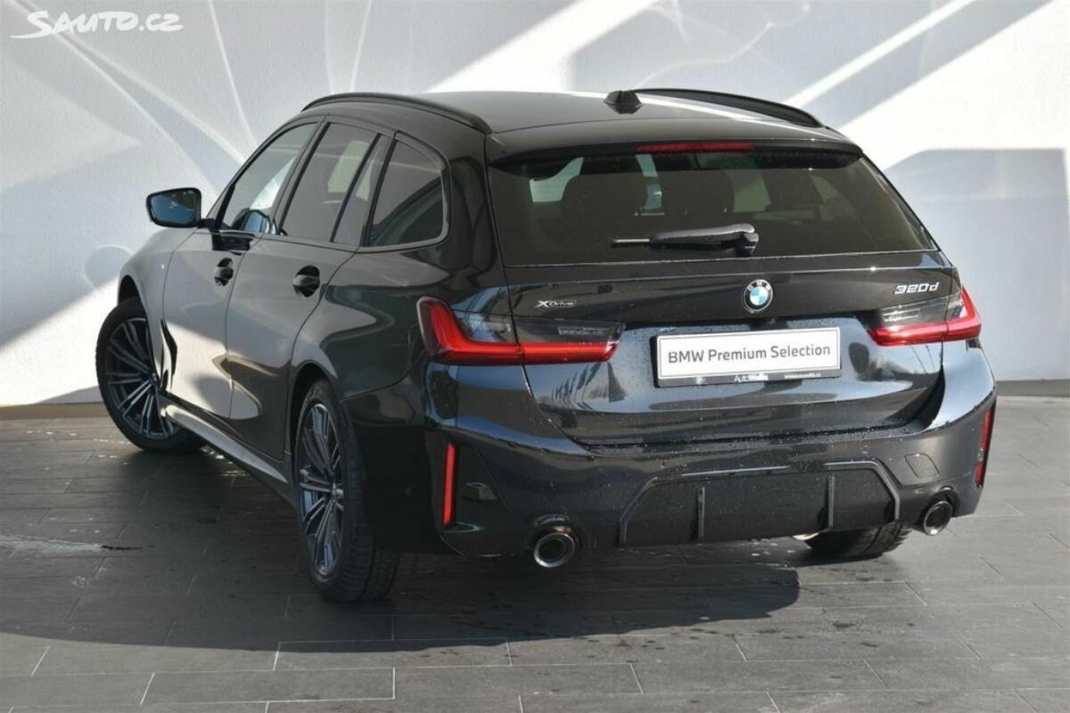 Fotografie vozu - klik pro zvětšení