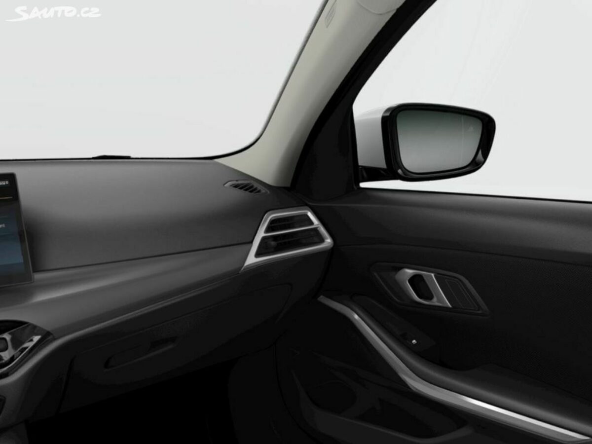 Fotografie vozu - klik pro zvětšení