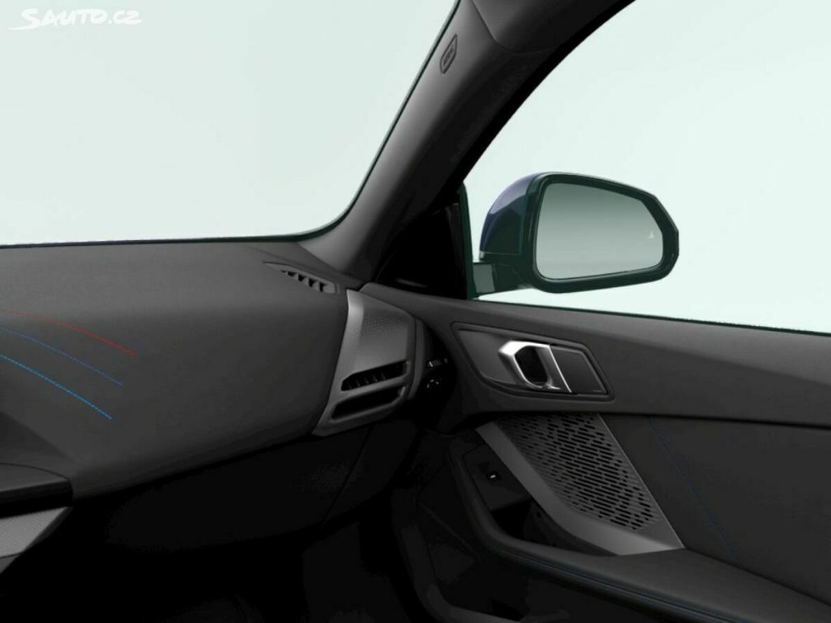 Fotografie vozu - klik pro zvětšení