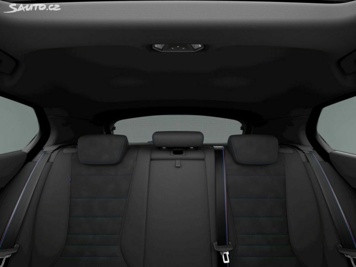 Fotografie vozu - klik pro zvětšení