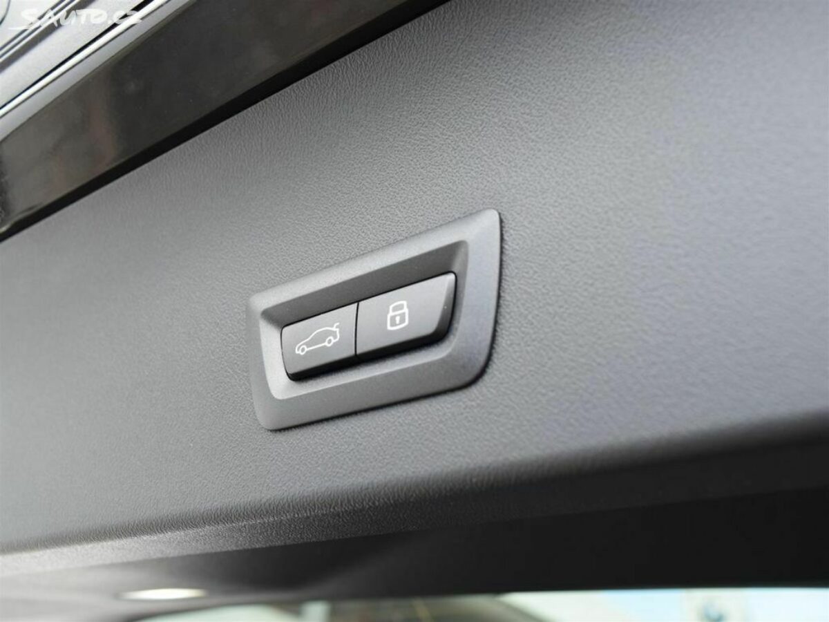 Fotografie vozu - klik pro zvětšení