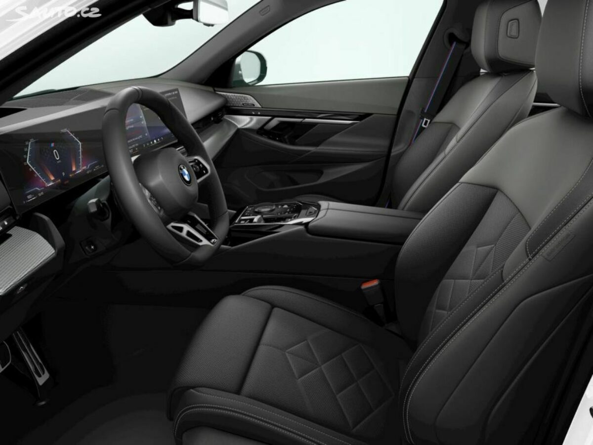 Fotografie vozu - klik pro zvětšení