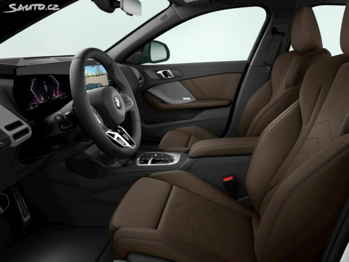 Fotografie vozu - klik pro zvětšení