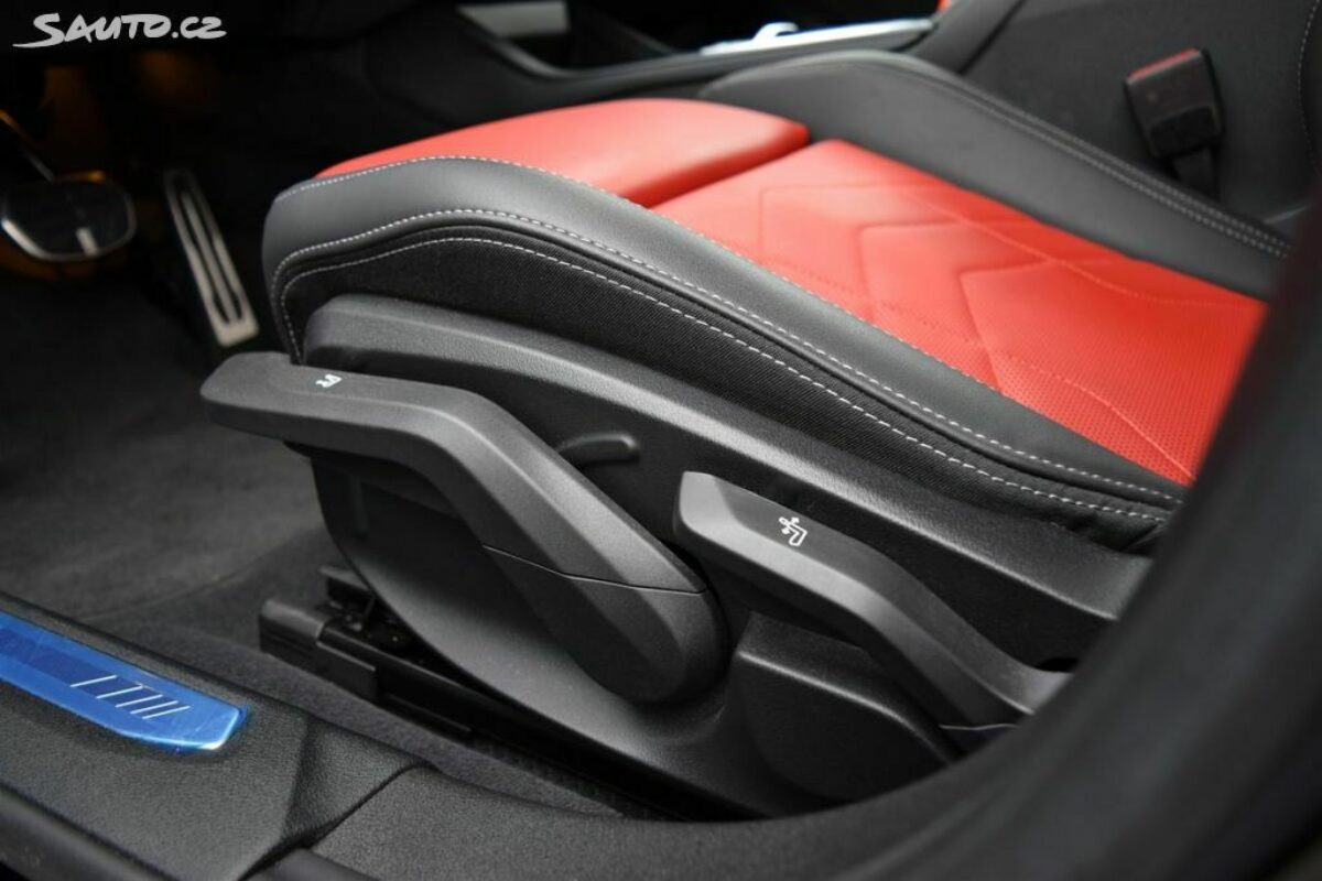 Fotografie vozu - klik pro zvětšení