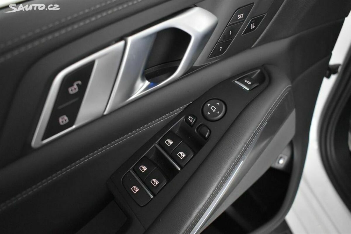 Fotografie vozu - klik pro zvětšení