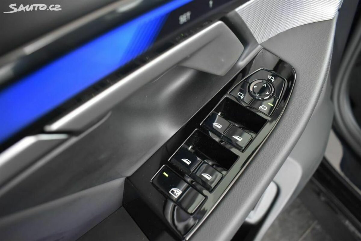 Fotografie vozu - klik pro zvětšení