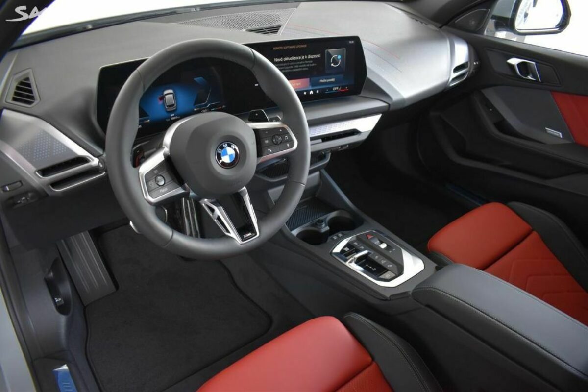 Fotografie vozu - klik pro zvětšení