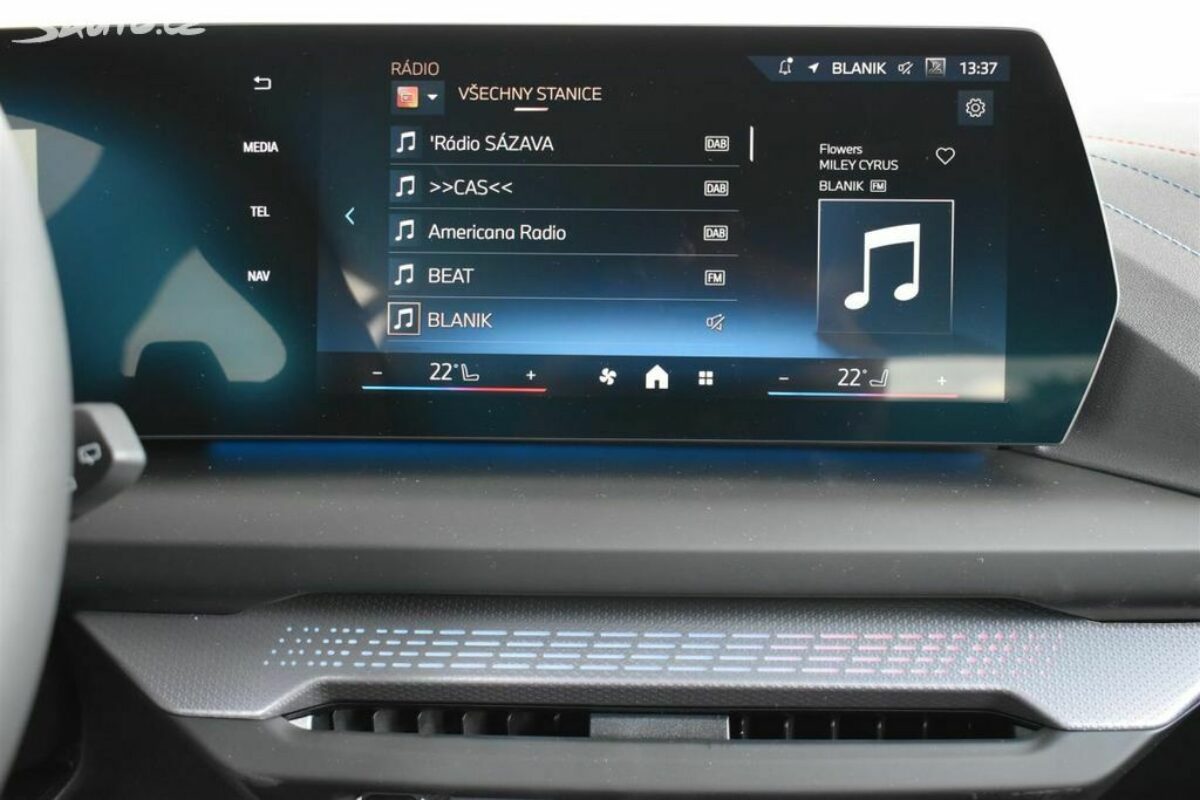 Fotografie vozu - klik pro zvětšení