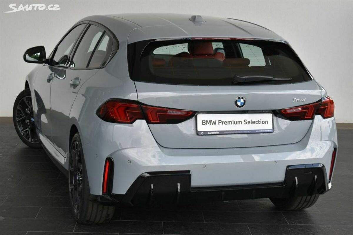 Fotografie vozu - klik pro zvětšení