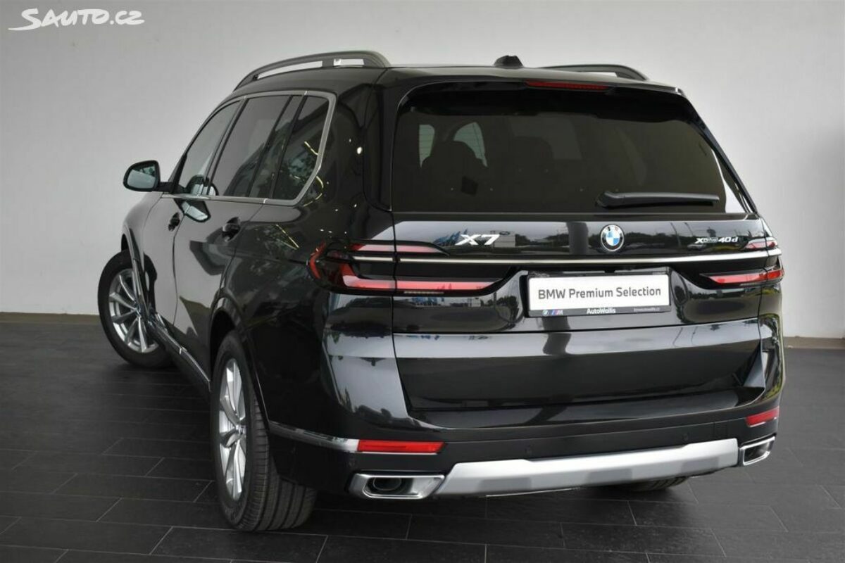 Fotografie vozu - klik pro zvětšení