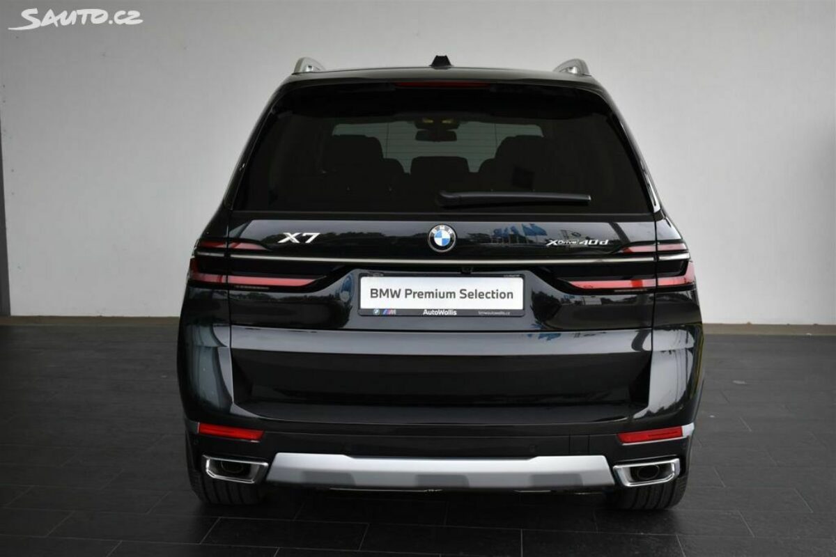 Fotografie vozu - klik pro zvětšení