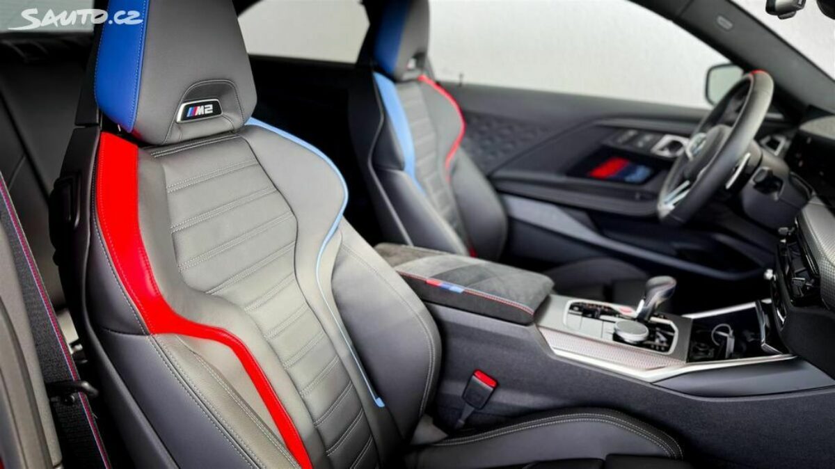 Fotografie vozu - klik pro zvětšení