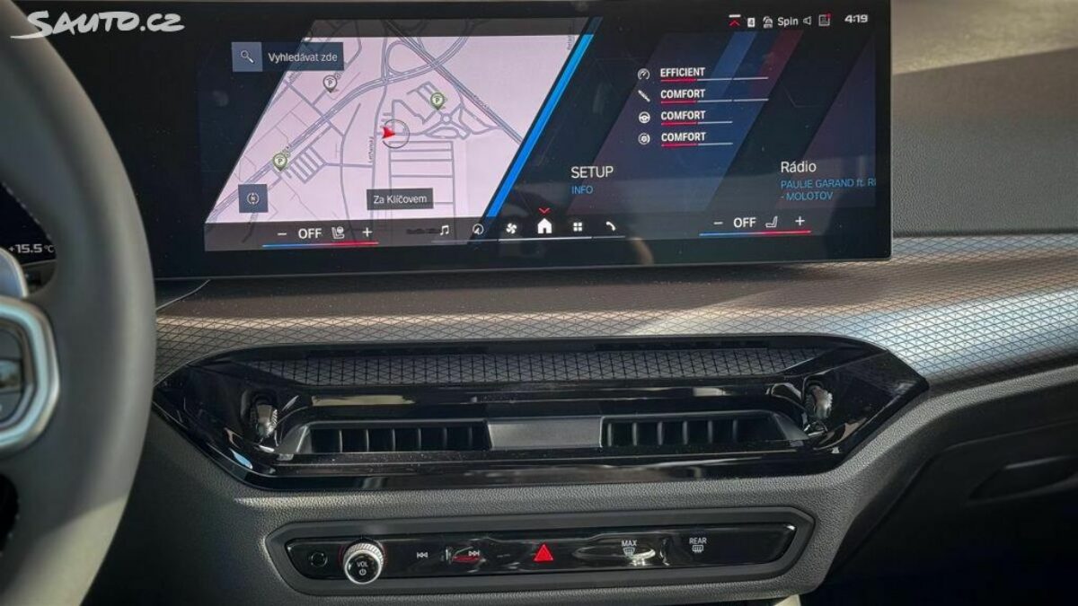 Fotografie vozu - klik pro zvětšení