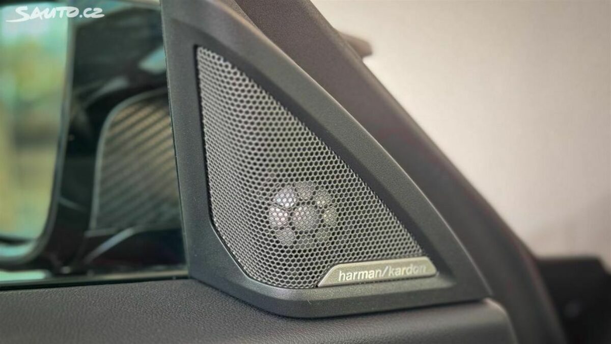 Fotografie vozu - klik pro zvětšení