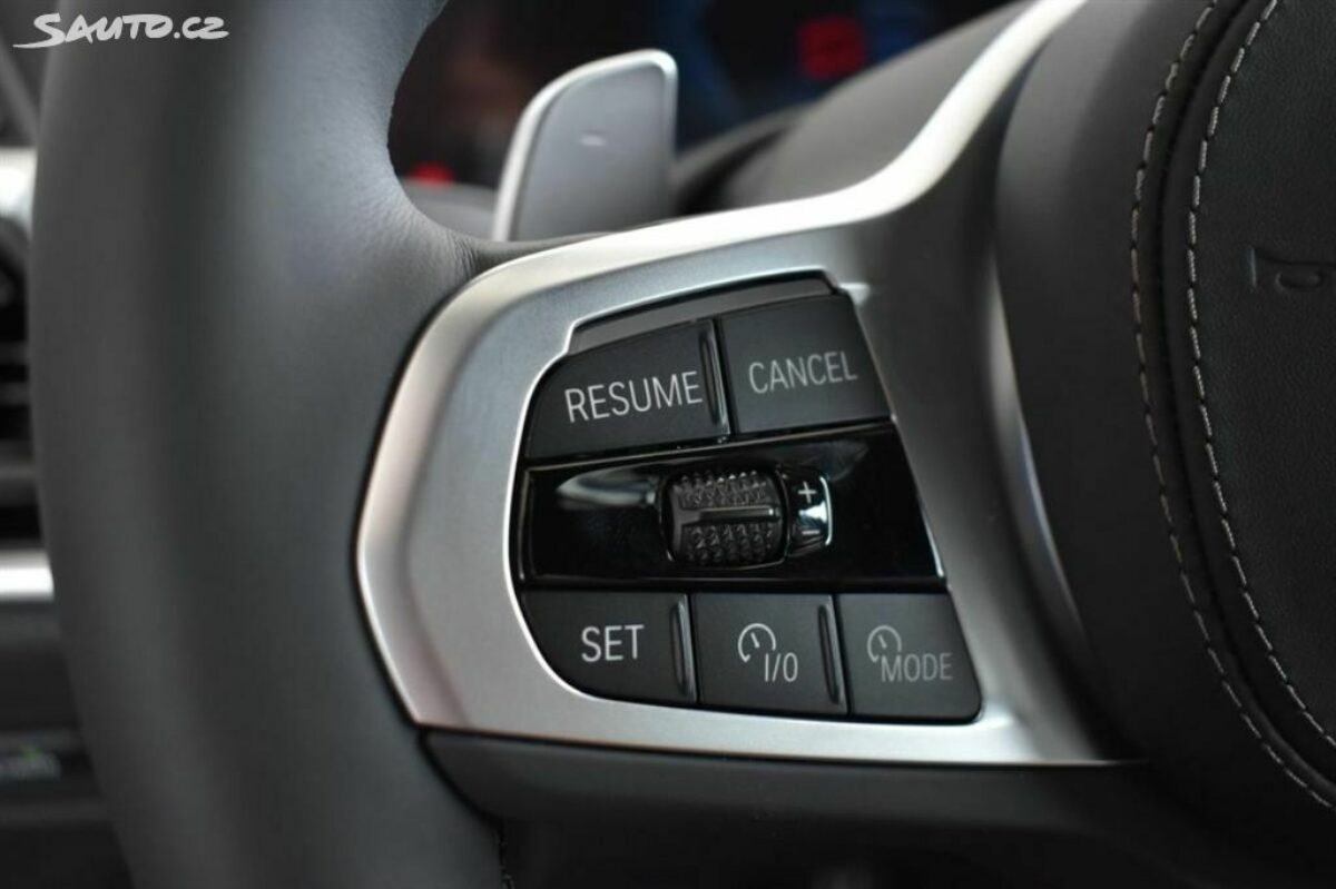 Fotografie vozu - klik pro zvětšení