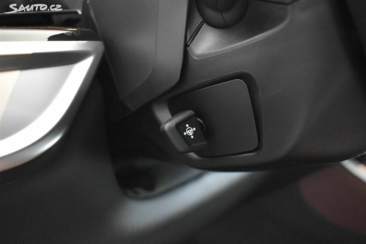 Fotografie vozu - klik pro zvětšení